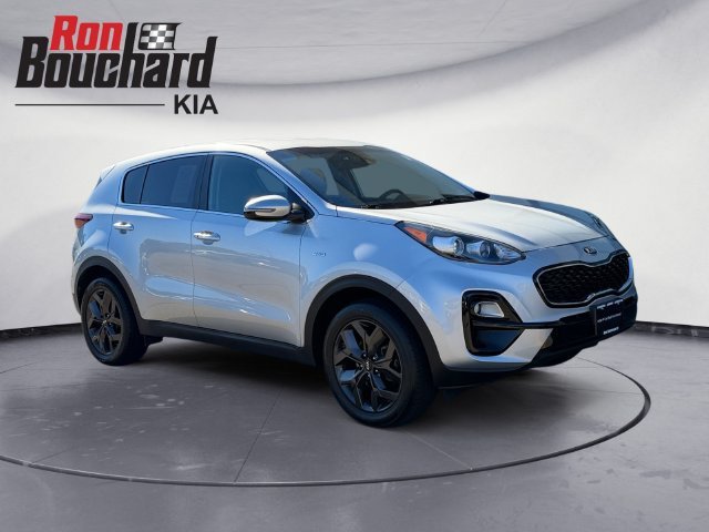 Used 2022 Silver Kia LX image 1