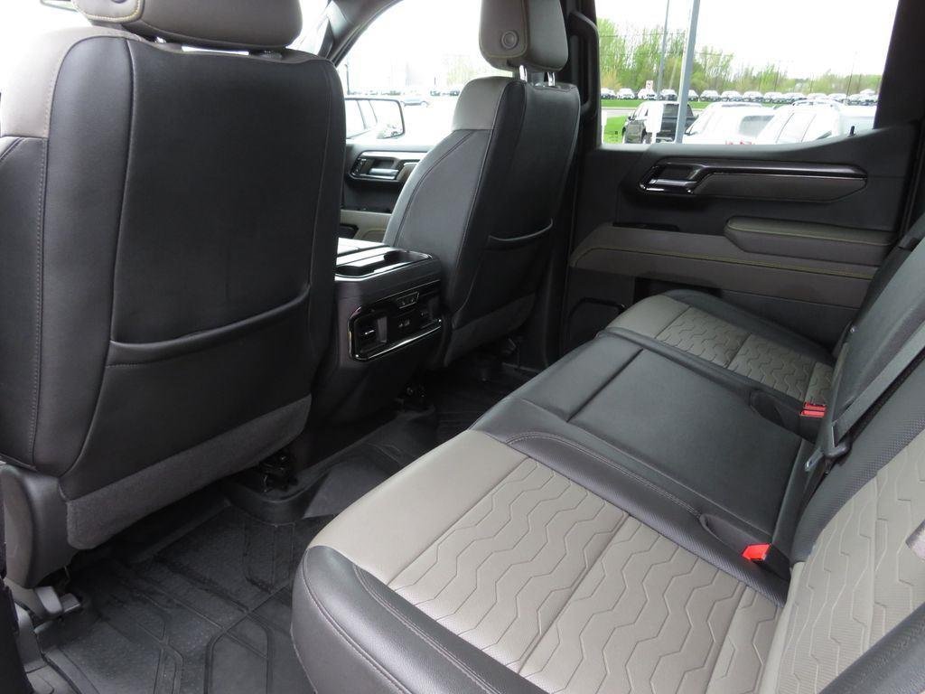 Used 2023 Ash Chevrolet ZR2 image 23