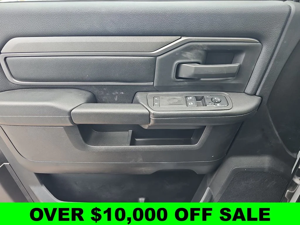 2025 RAM 3500 Chassis Tradesman - Photo 27