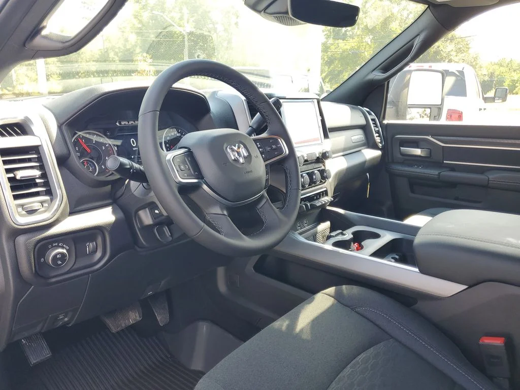 2026 RAM 2500 Big Horn - Photo 8
