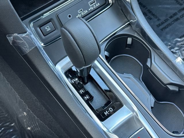 New 2026 CRYSTAL WHITE PEARL Subaru Limited 7-Passenger image 30