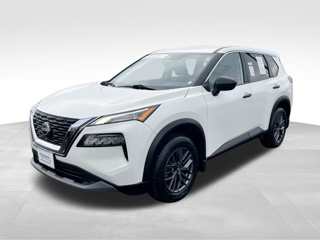 Used 2023 White Nissan S image 4
