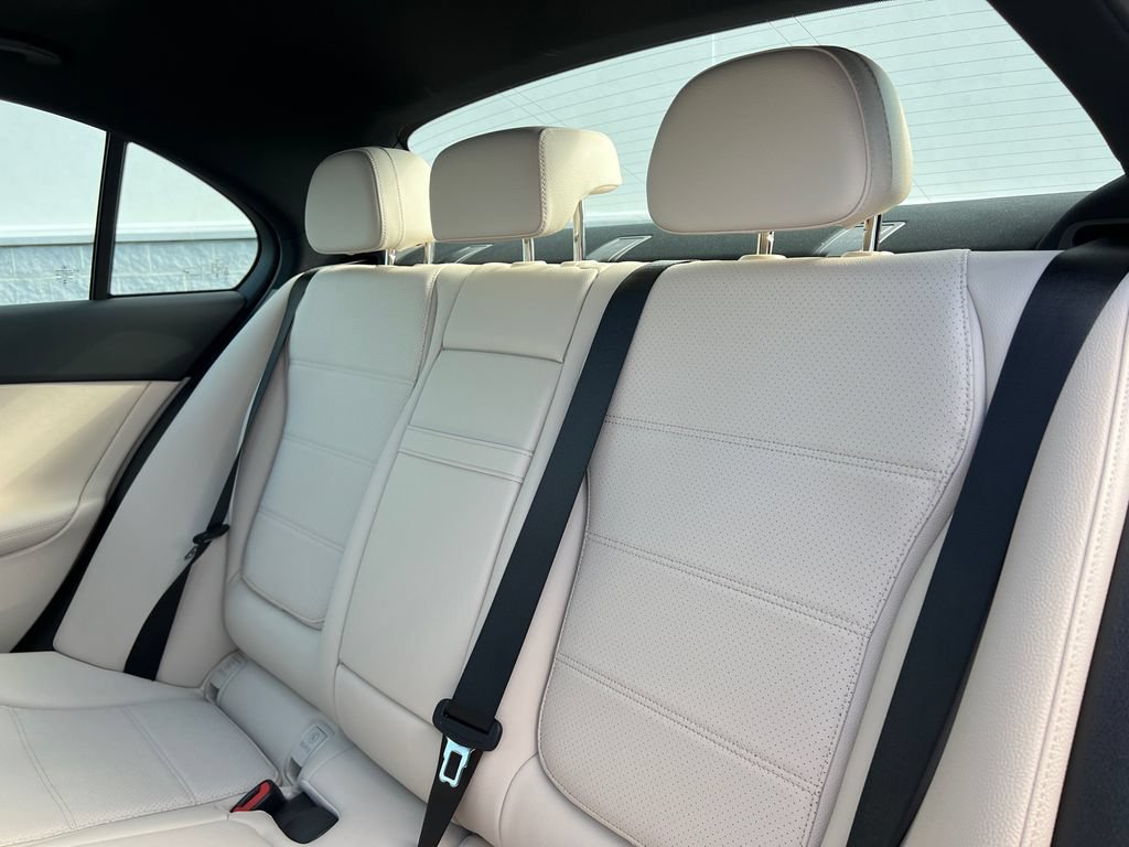 New 2026 Polar White Mercedes-Benz C 300 image 62