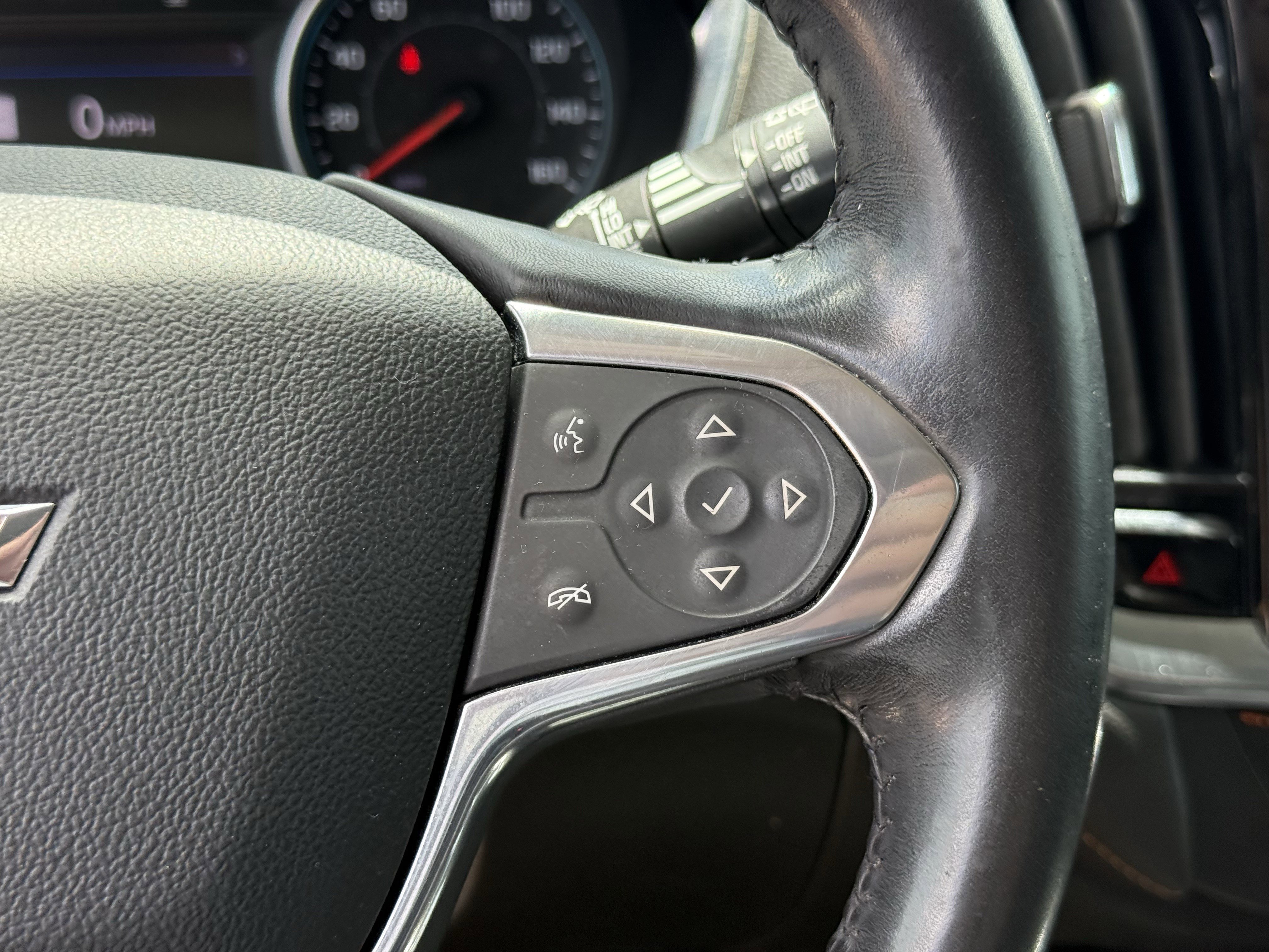 Used 2021 Silver Ice Metallic Chevrolet Premier image 16