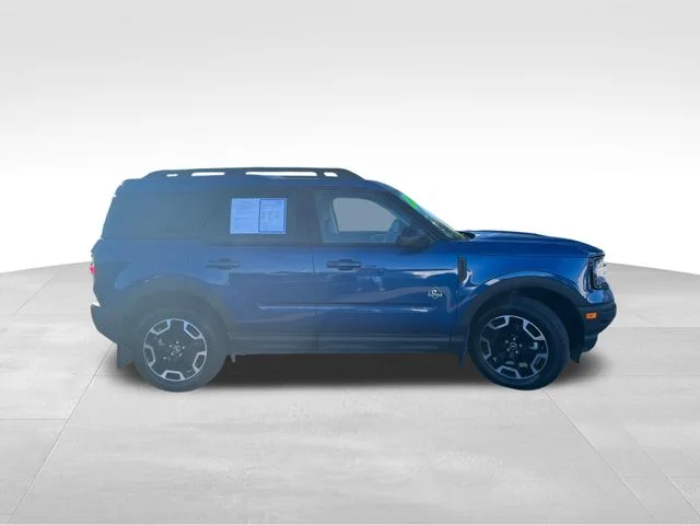 Used 2023 Blue Ford Outer Banks image 7
