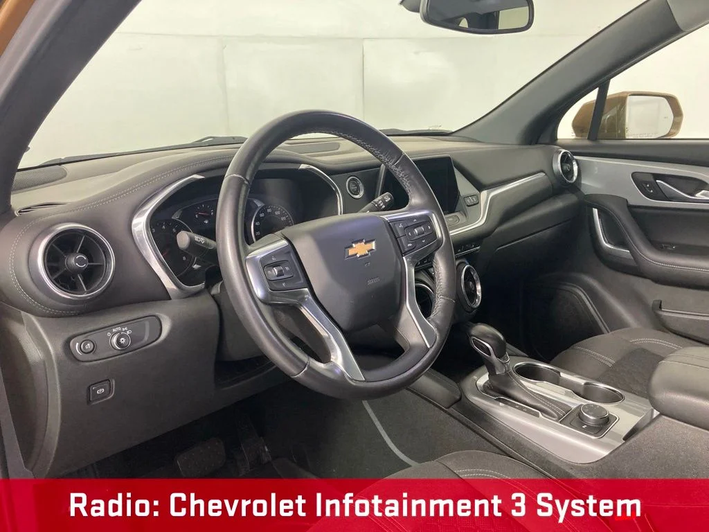 Used 2019 Brown Chevrolet Base image 13