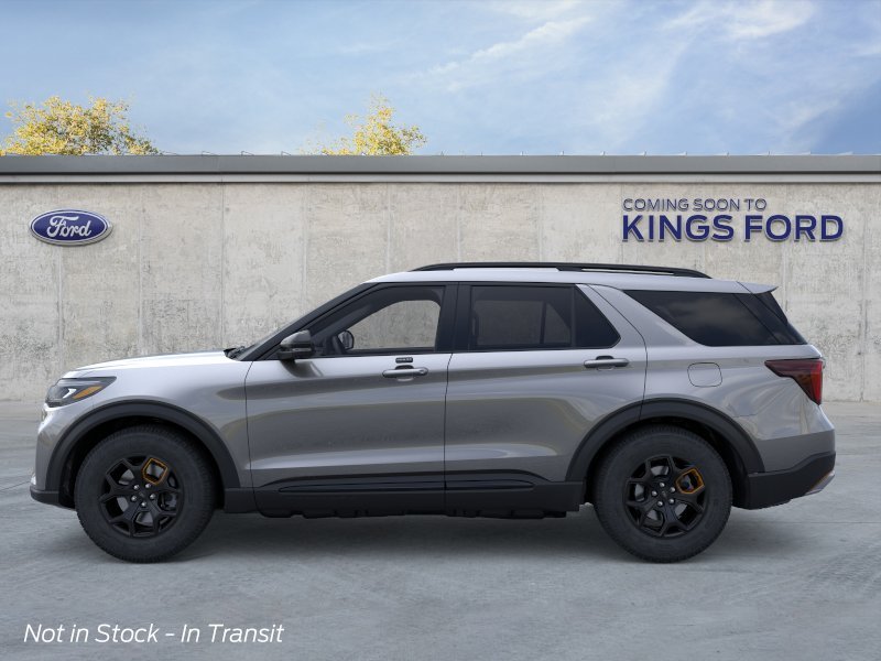New 2026 Carbonized Gray Metallic Ford Tremor® image 3