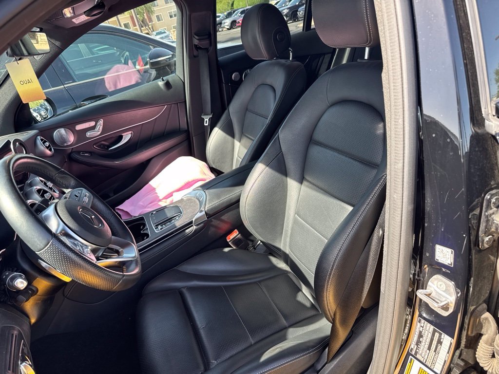 Used 2020  Mercedes-Benz GLC 300 image 7