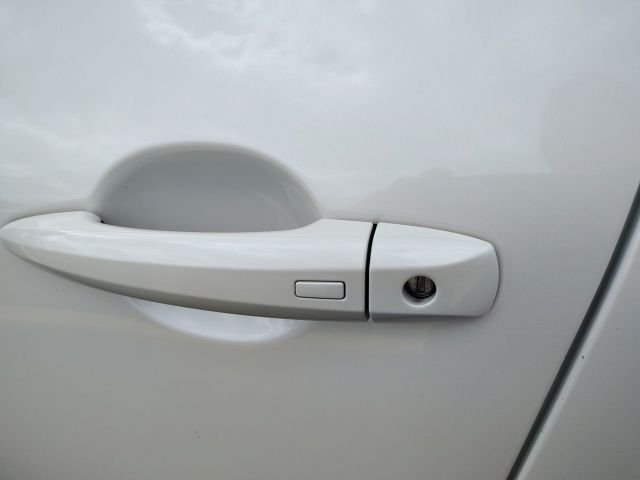 Used 2023 White Nissan SV image 9