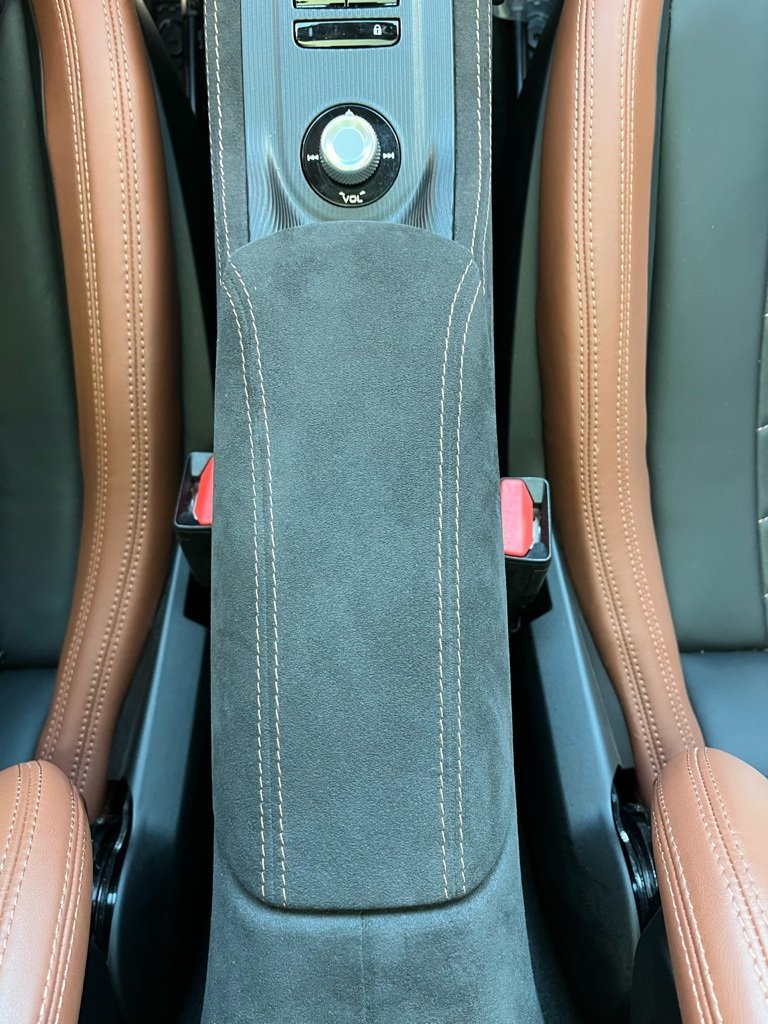 2023 MASERATI MC20 - Image 11