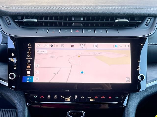 New 2026 White Jeep Altitude image 13