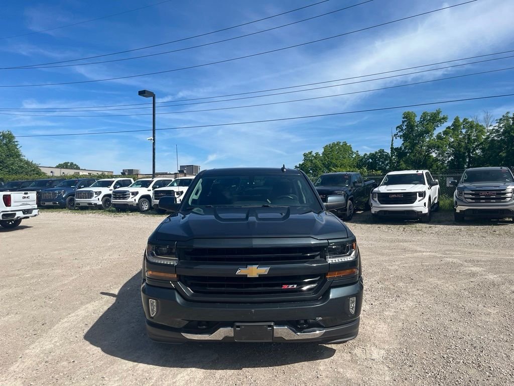 Used 2017 Graphite Metallic Chevrolet LT LT2 image 4
