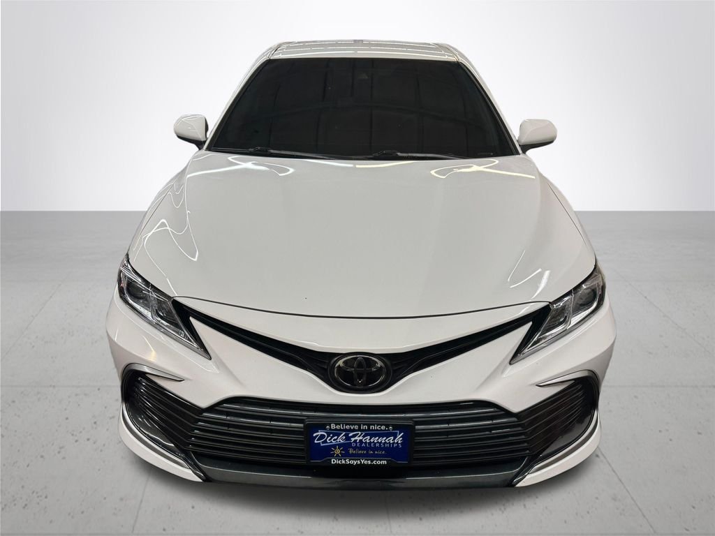 Used 2024 Ice Toyota LE image 11