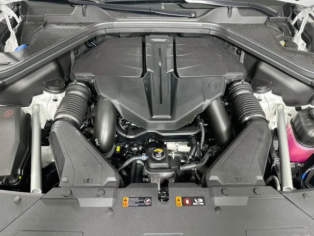 New 2026 White Genesis 3.5T e-SC image 24