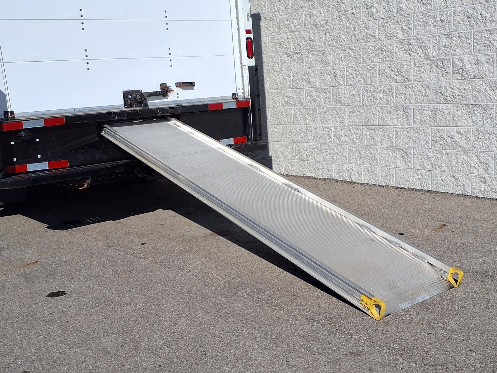 Used 2022 Oxford White Ford Base image 19