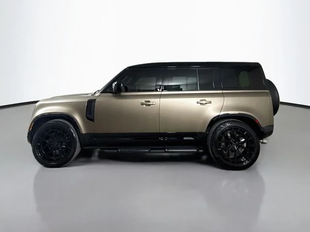Certified Used 2025 Gray Land Rover X-Dynamic SE image 8