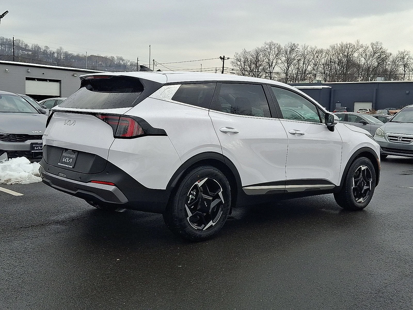New 2026 Glacial White Pearl Kia EX image 4