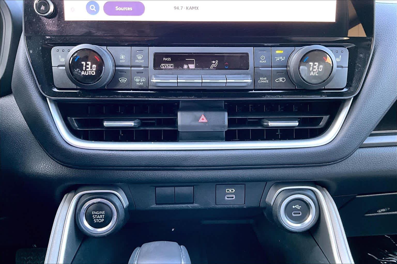 Used 2024 Wind Chill Pearl Toyota XLE image 32
