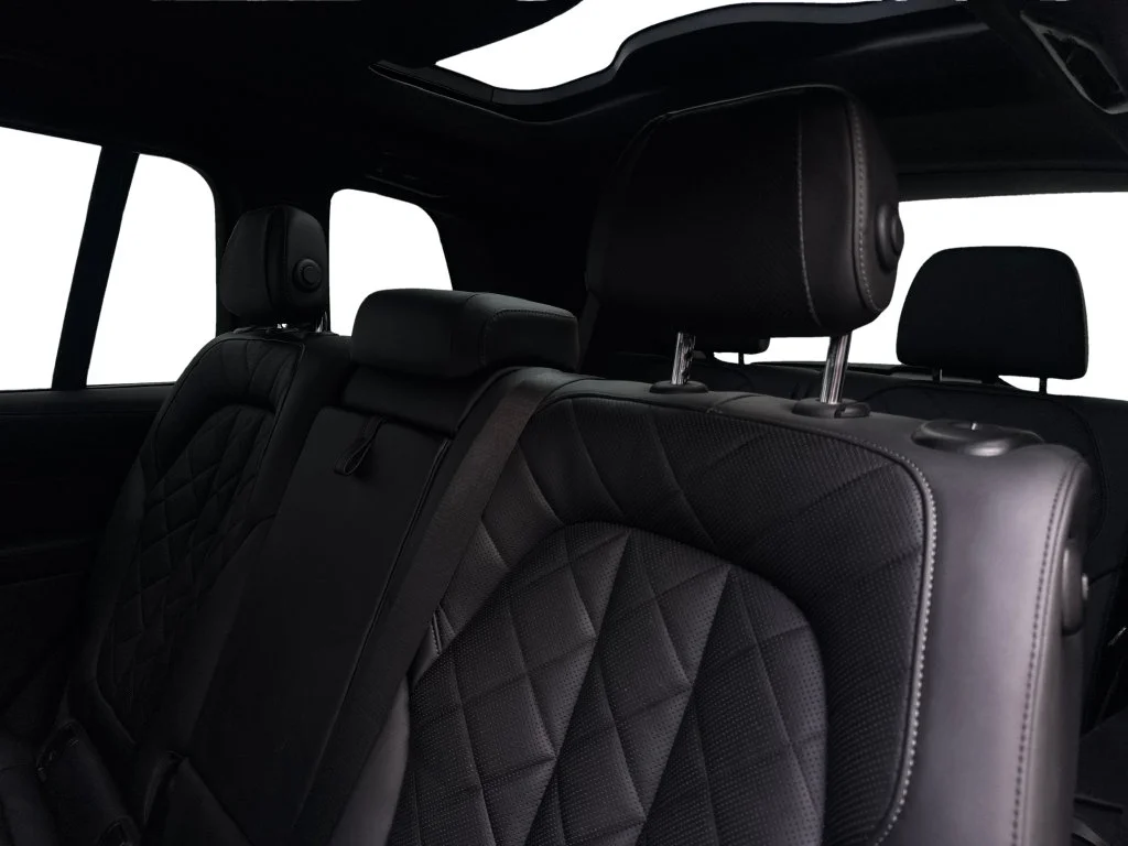 Used 2023 Black BMW xDrive40i image 37