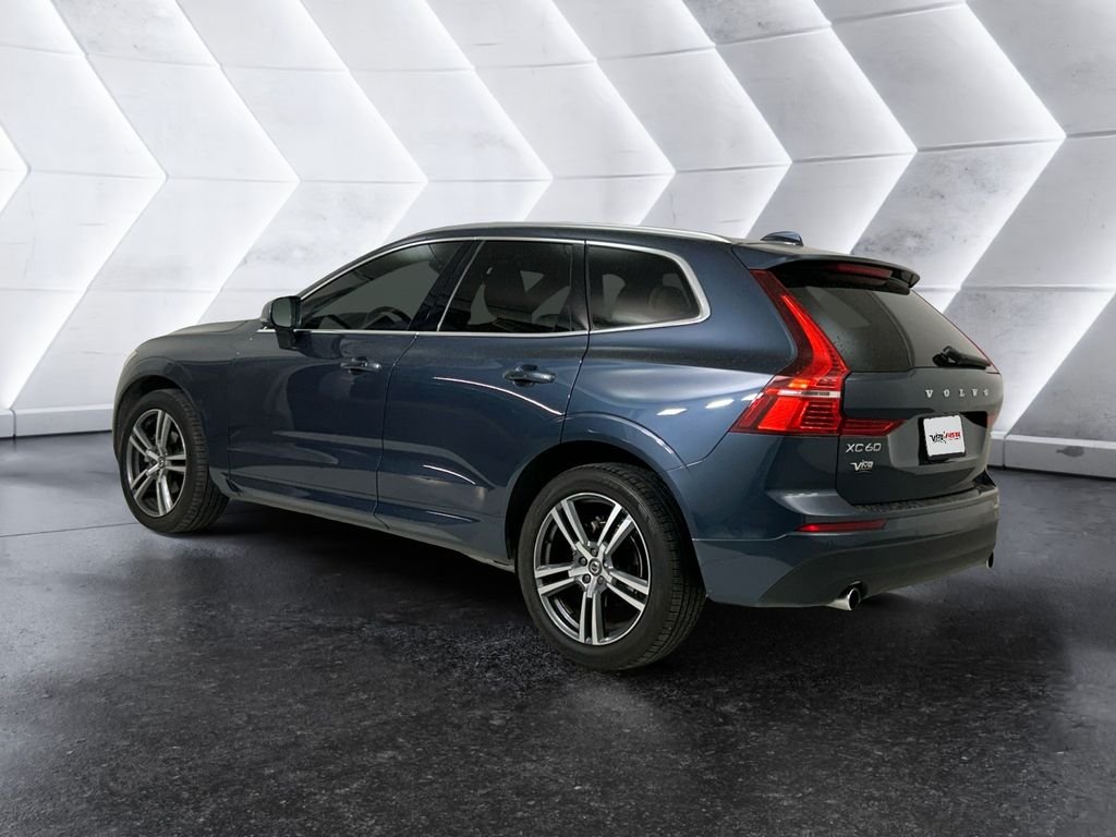 Used 2020 Blue Volvo T5 Momentum image 6
