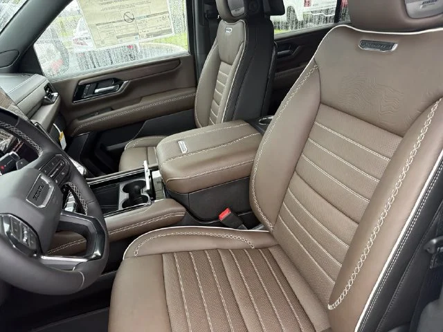 New 2026 Glacier White Tricoat GMC Denali Ultimate image 18