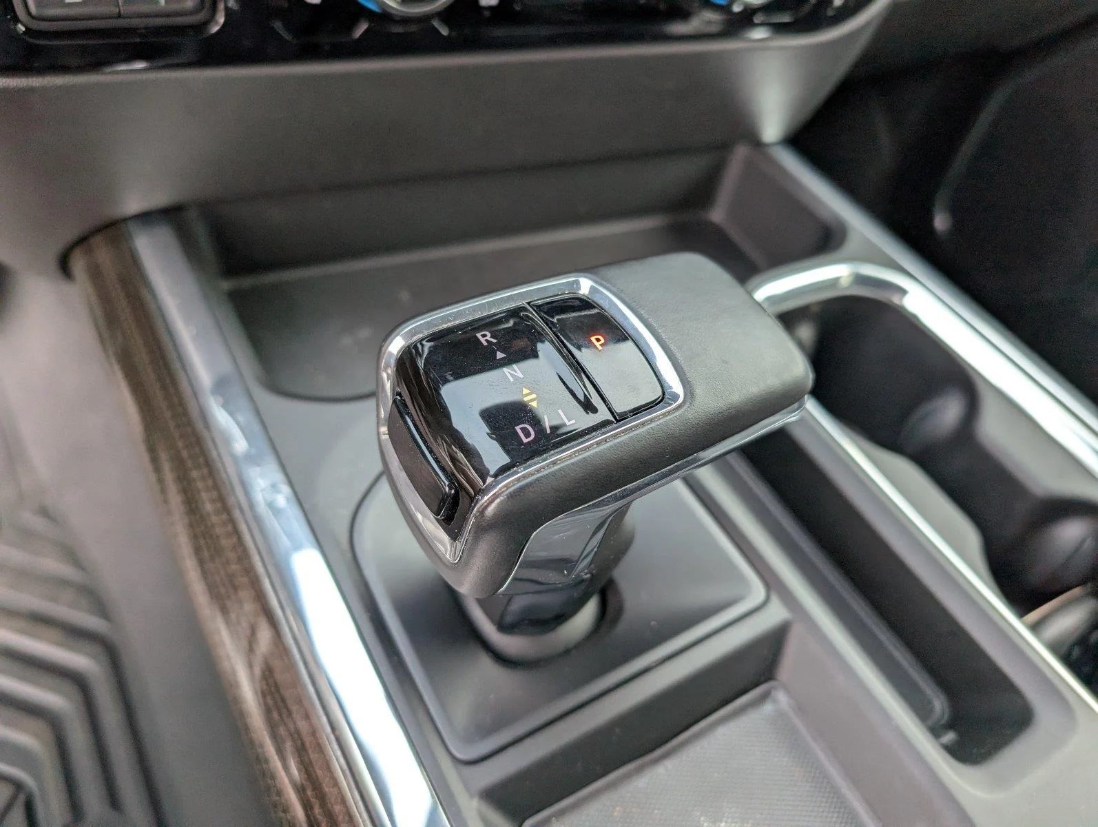Used 2025 Summit White Chevrolet LT Trail Boss image 21