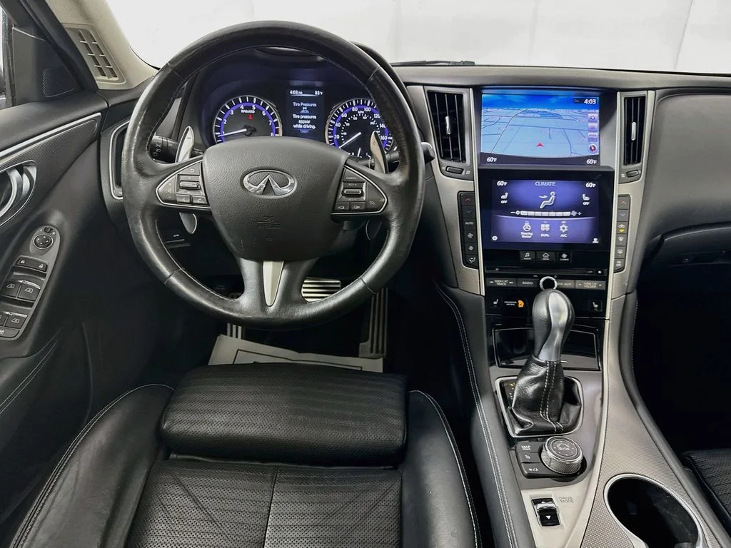 Used 2015 Graphite Shadow INFINITI Sport image 29