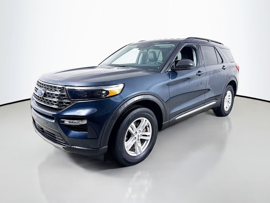 Used 2023 Stone Blue Metallic Ford XLT image 9