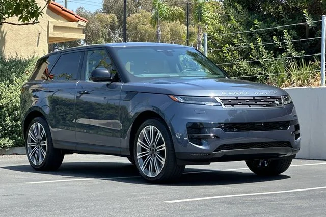 New 2026 Varesine Blue Land Rover SE image 7