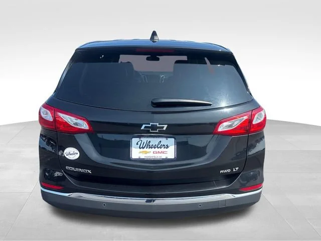 Used 2021 MOSAIC BLACK METALLIC Chevrolet LT image 4