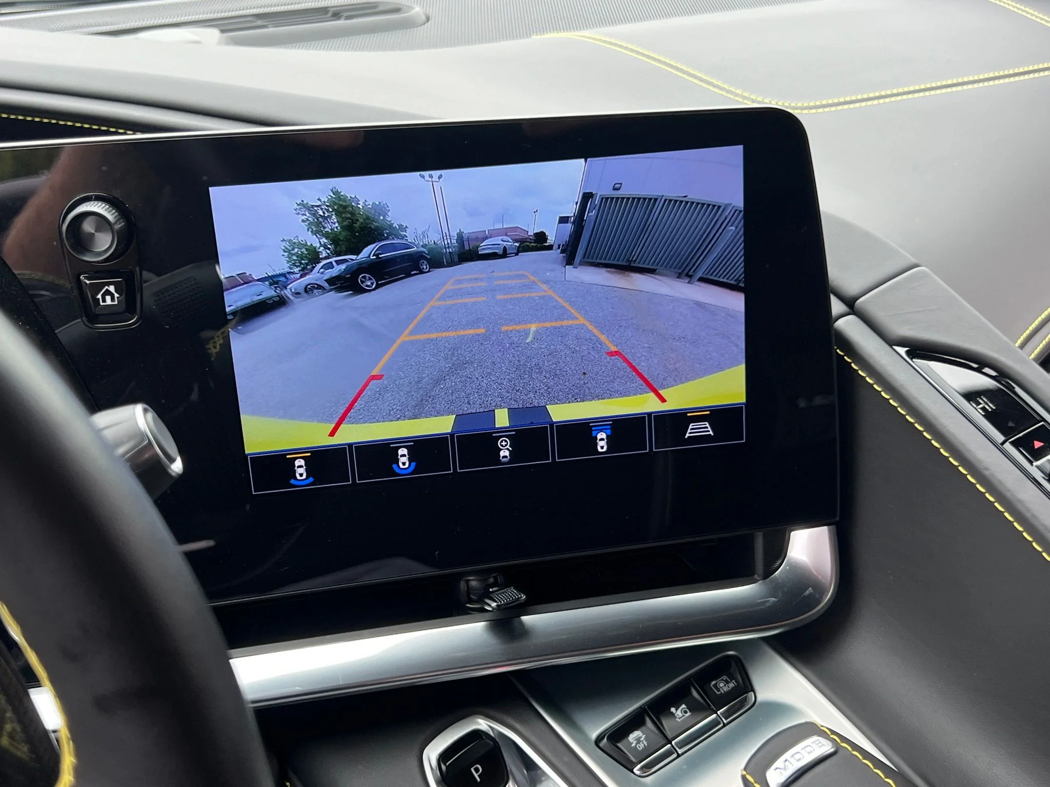 Used 2023 Yellow Chevrolet Z06 image 26