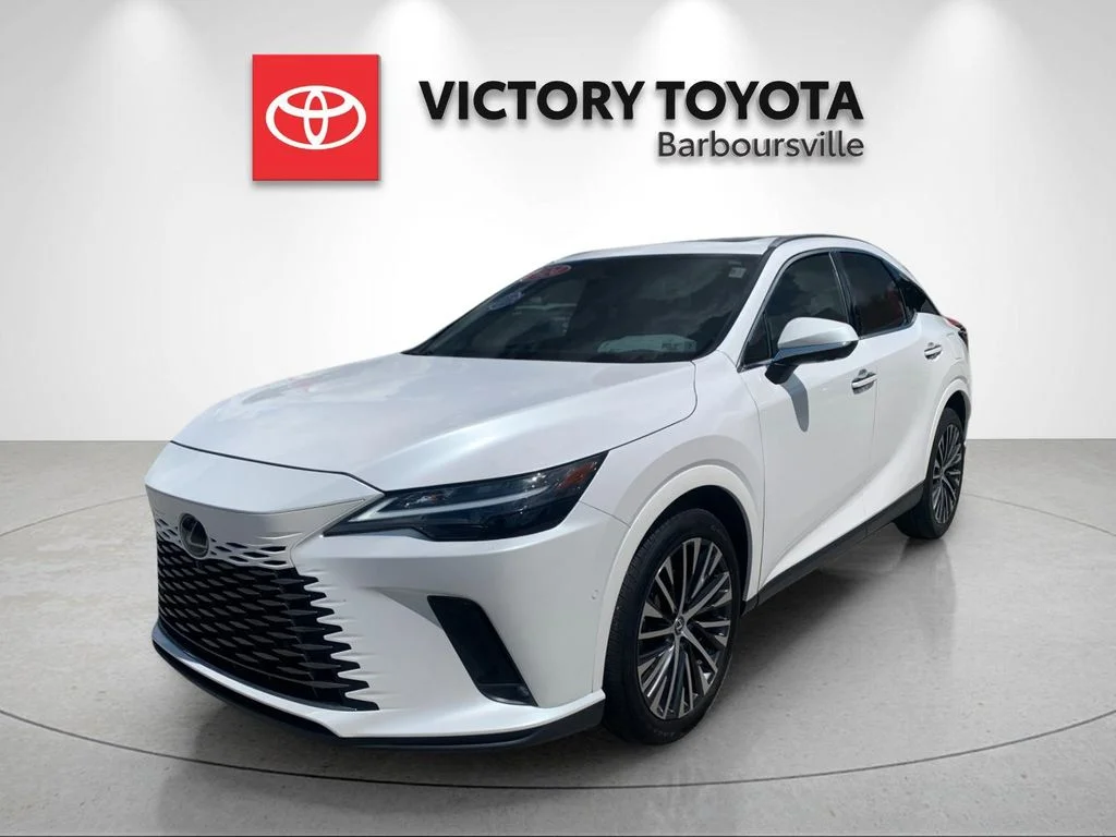 Used 2024 White Lexus 350 Premium Plus image 1