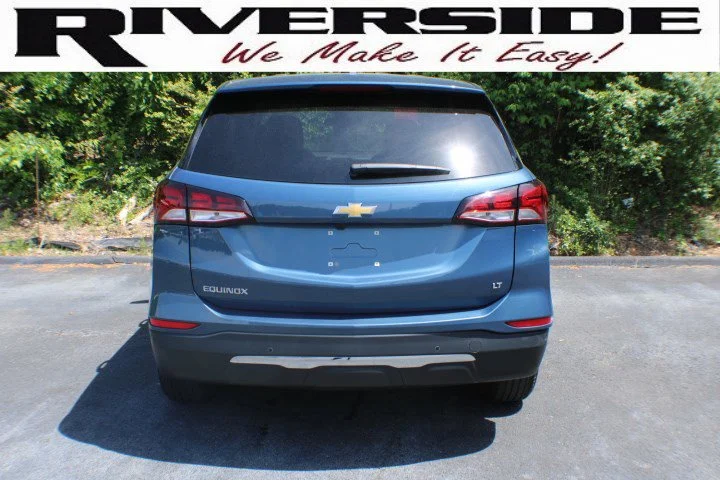 Used 2024 Lakeshore Blue Metallic Chevrolet LT image 13