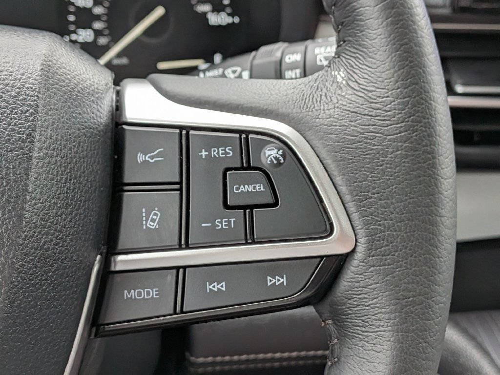 Used 2026  Toyota XLE image 30