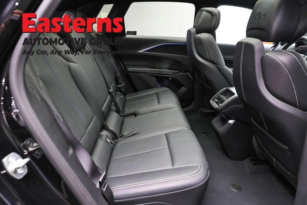 Used 2025 Black Cadillac Luxury image 24