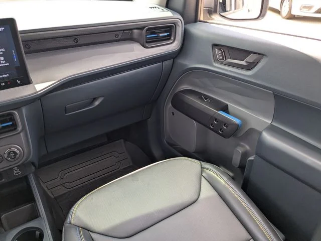 Used 2025 White Ford Lobo High image 15