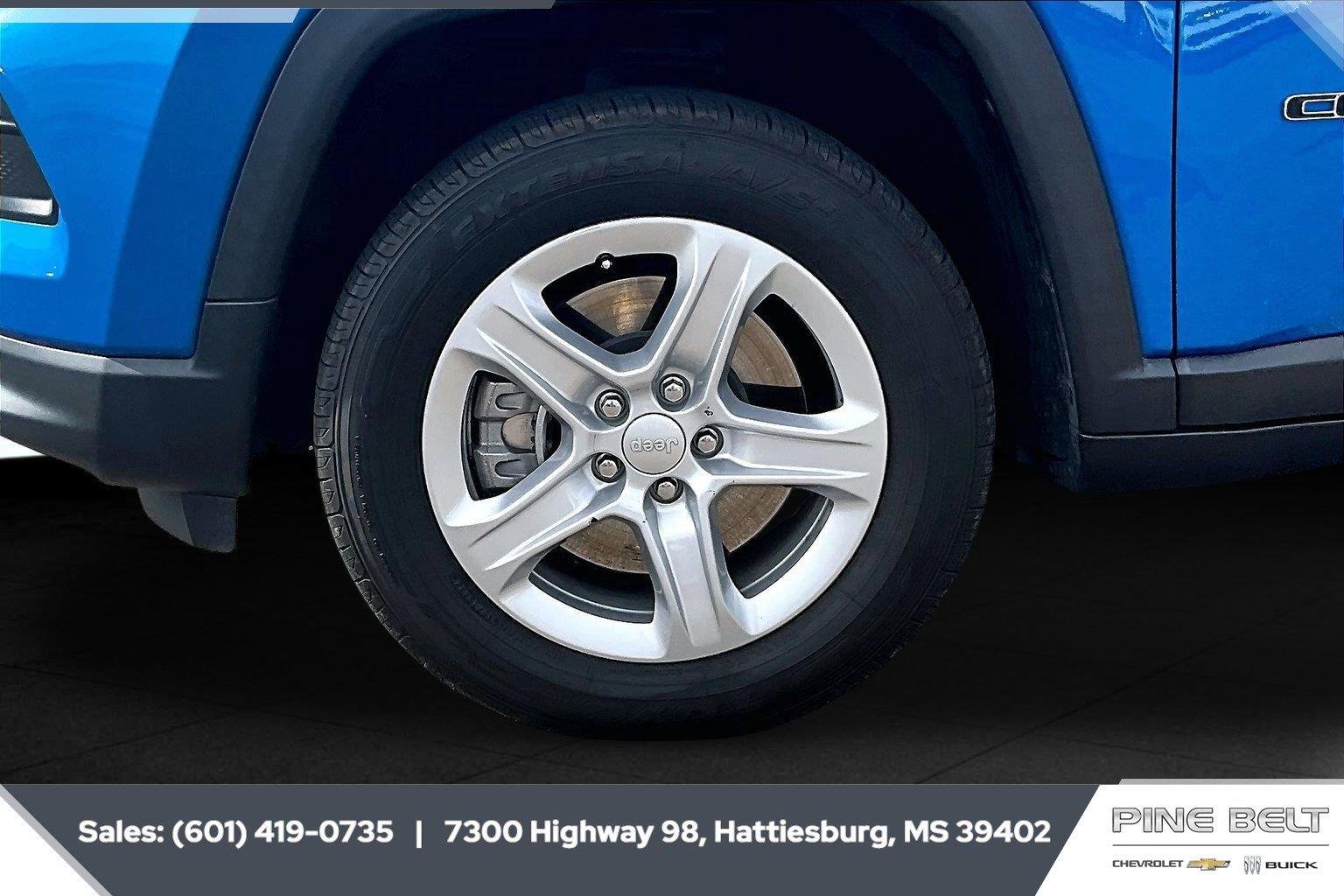 Used 2024 Blue Jeep Sport 4x4 image 7