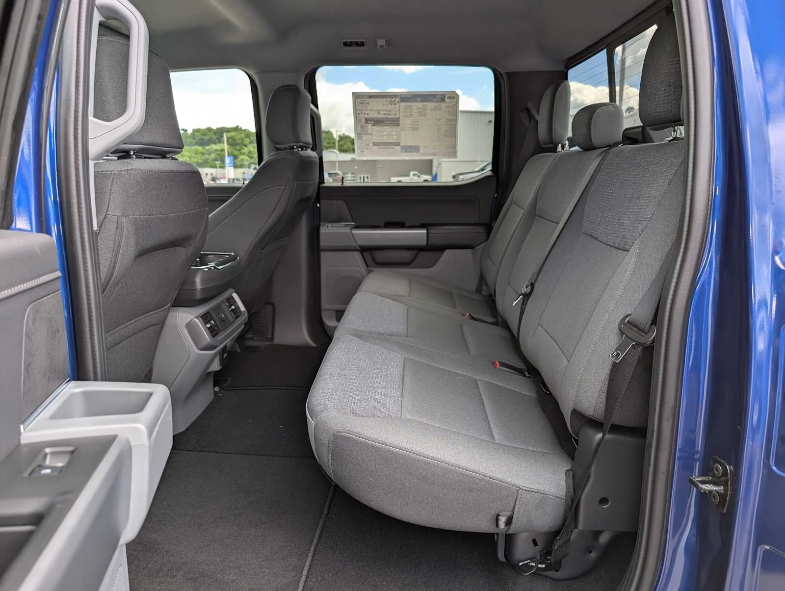 New 2026 Argon Blue Metallic Ford XLT image 16