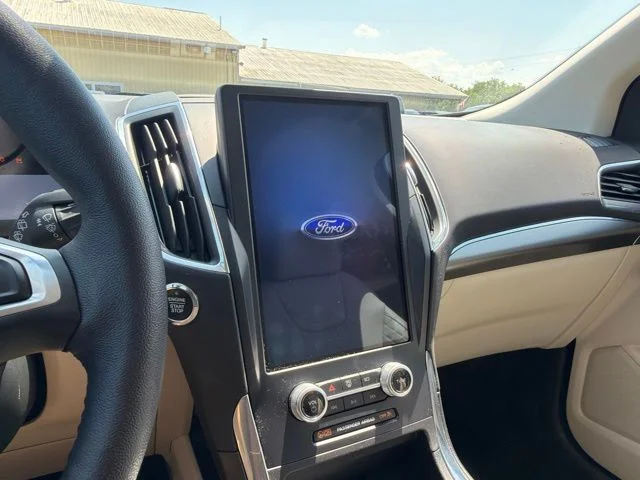 Used 2023 White Metallic Ford Titanium image 96