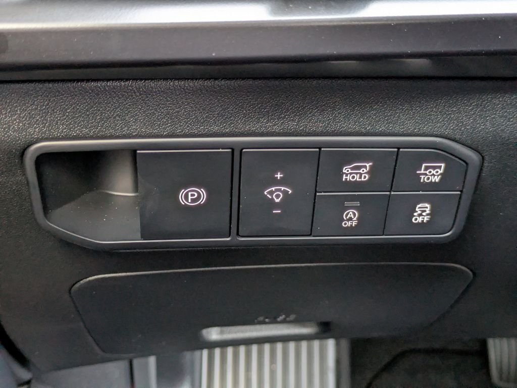 New 2027 Glacial White Pearl Kia X-Line EX image 27