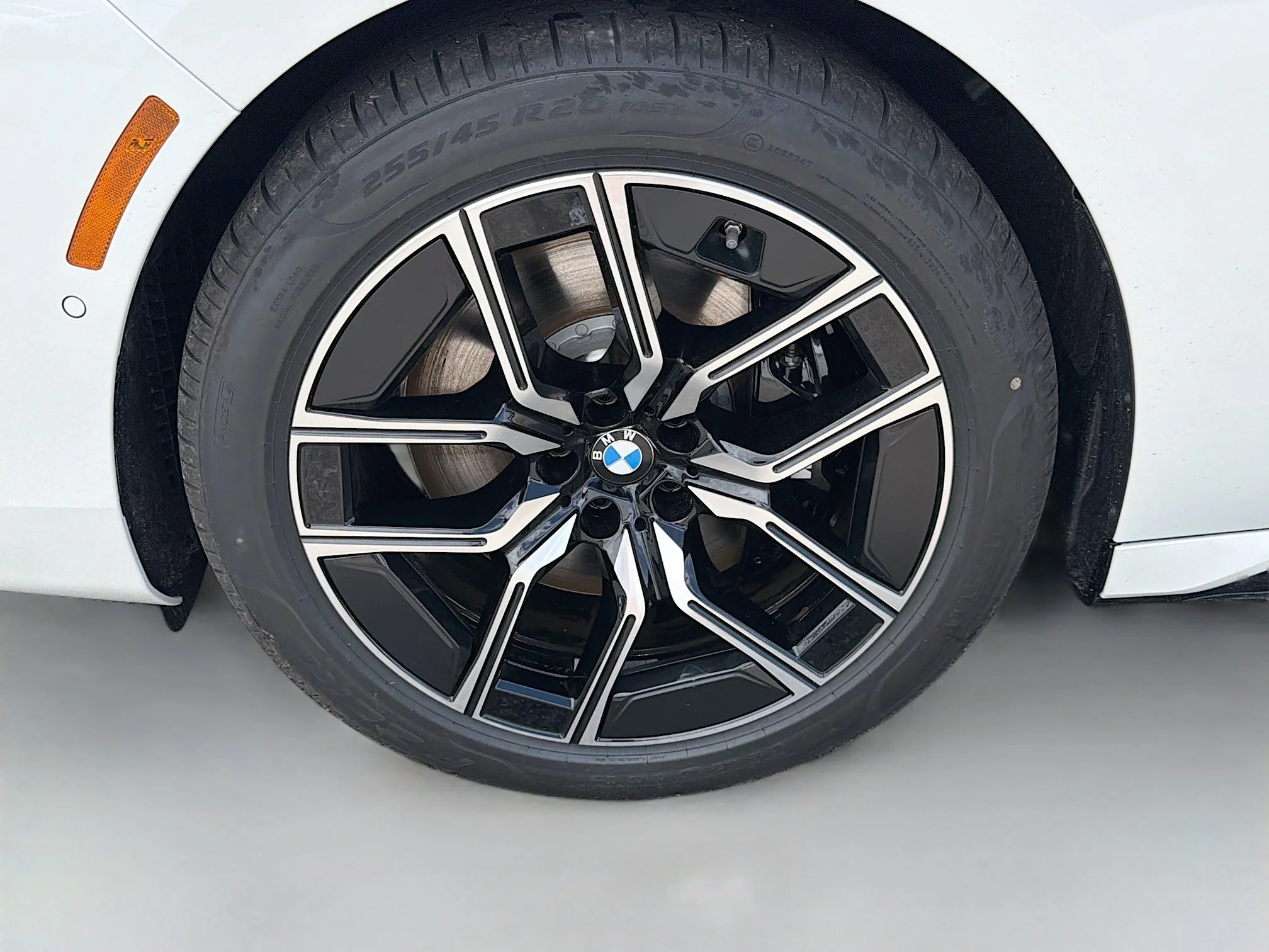 New 2026 Mineral White Metallic BMW 740i image 41