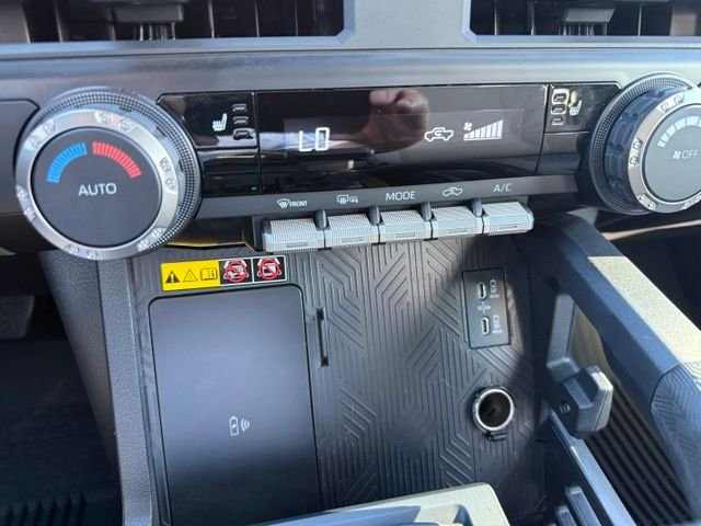 2026 Toyota Tacoma SR5 - Photo 24