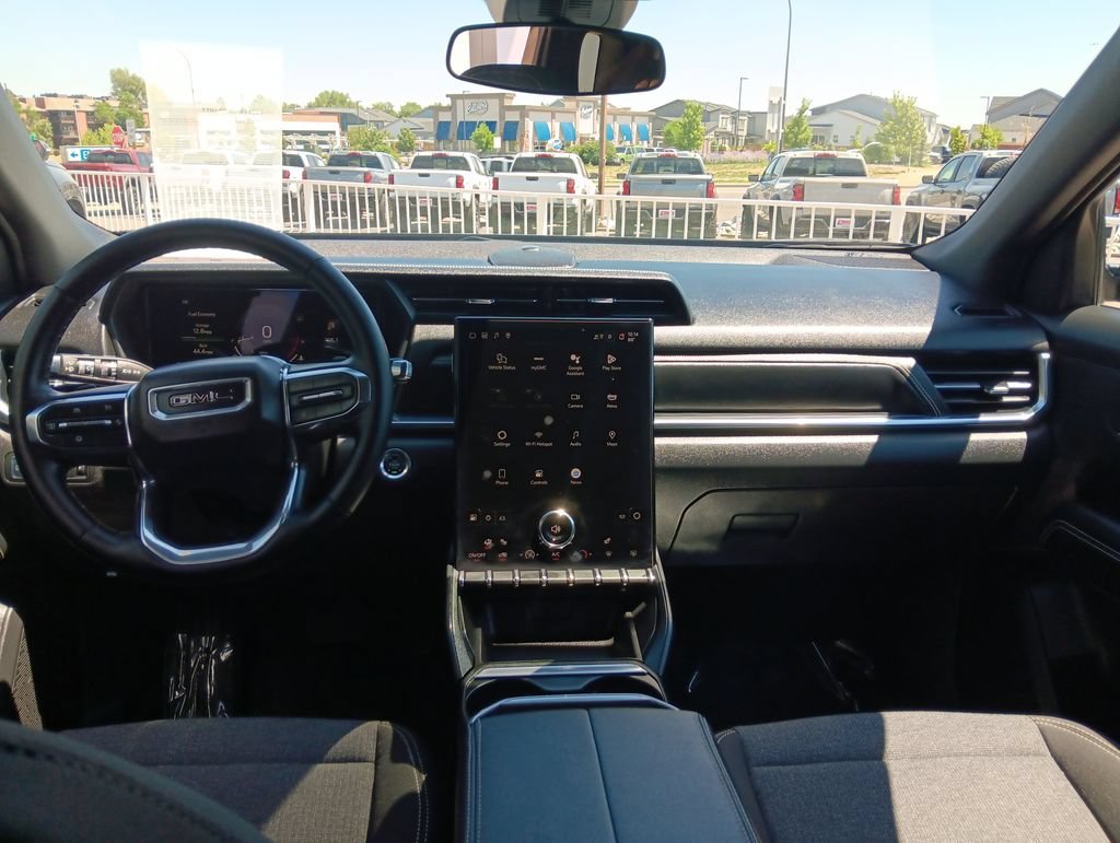 Used 2025 Ebony Twilight Metallic GMC Elevation image 12