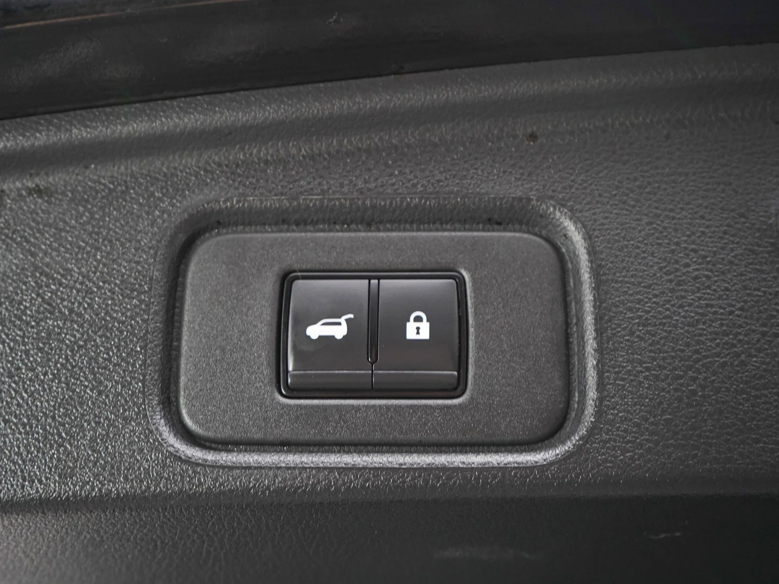 Used 2023 Super Black Nissan Platinum image 16