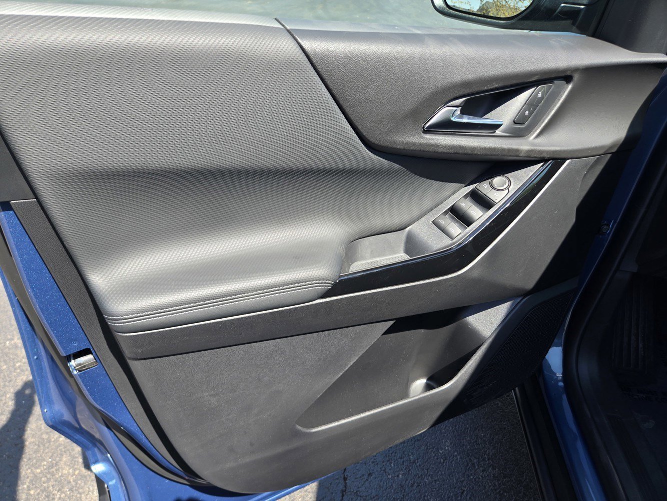 New 2026 Lakeshore Blue Metallic Chevrolet LT image 22