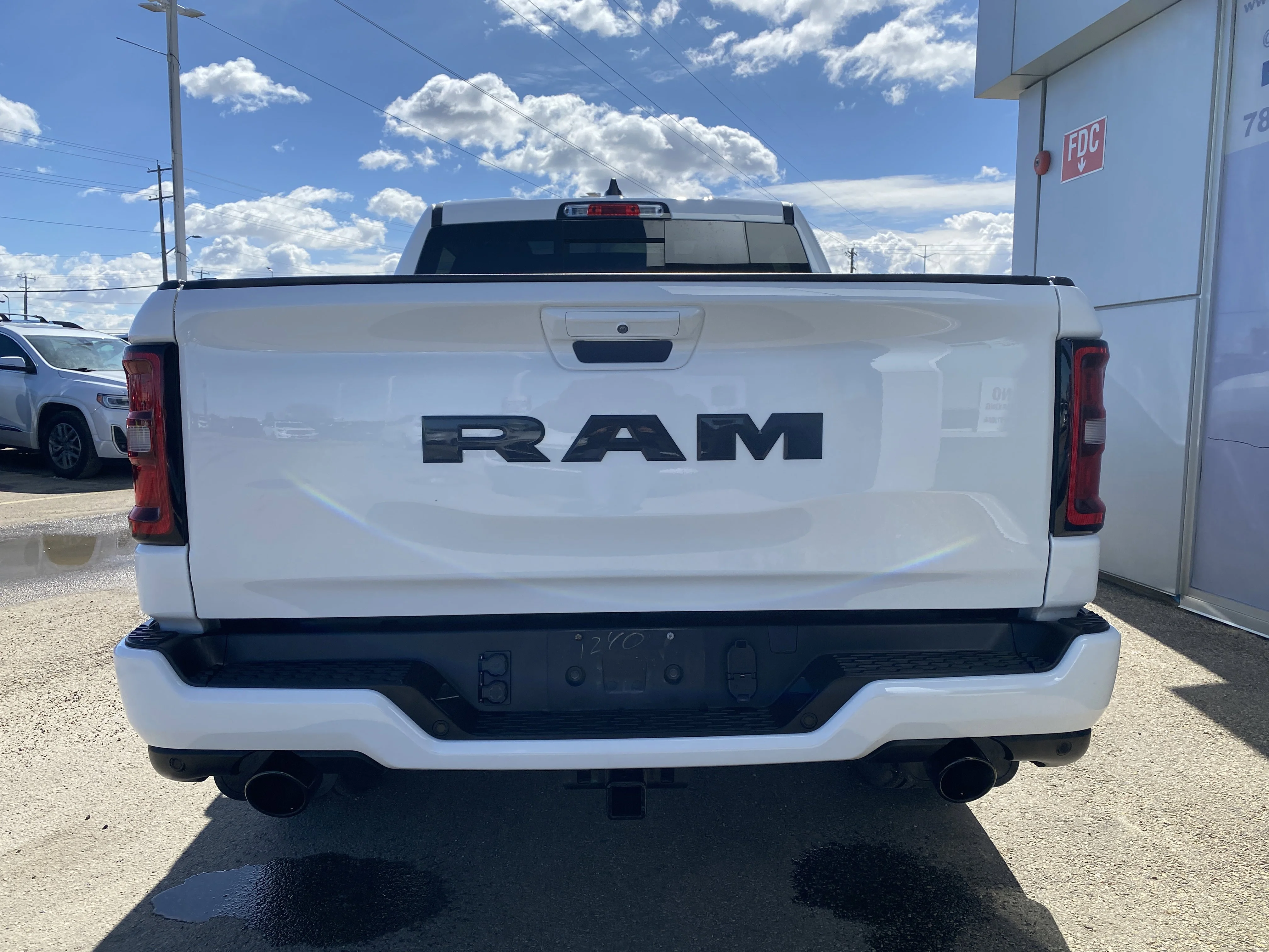 Certified Used 2025 White Ram Sport * PANORAMIC SUNROOF * FULL LEATHER * 360 CAMERA * image 5