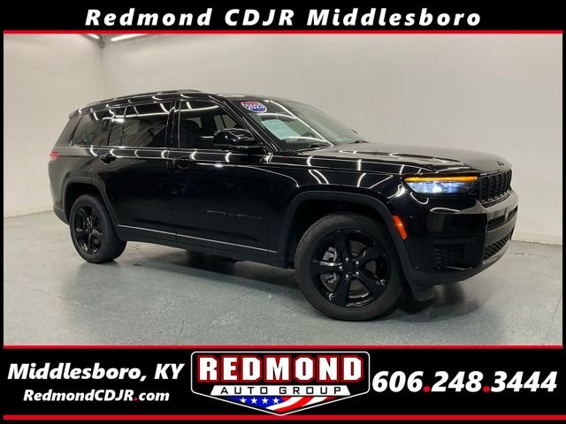 Used 2023 Black Jeep Altitude image 1