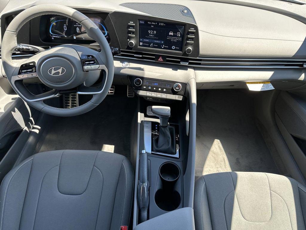 New 2026 Serenity White Hyundai SEL Sport image 14