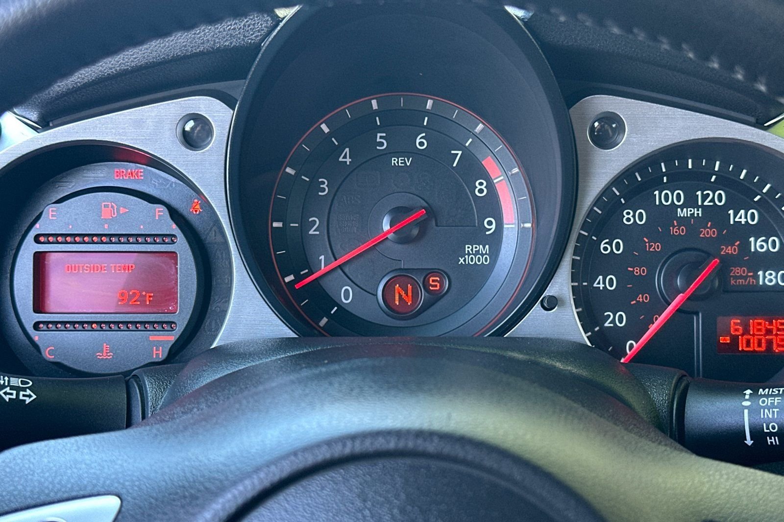 Used 2014 Red Nissan Touring image 24