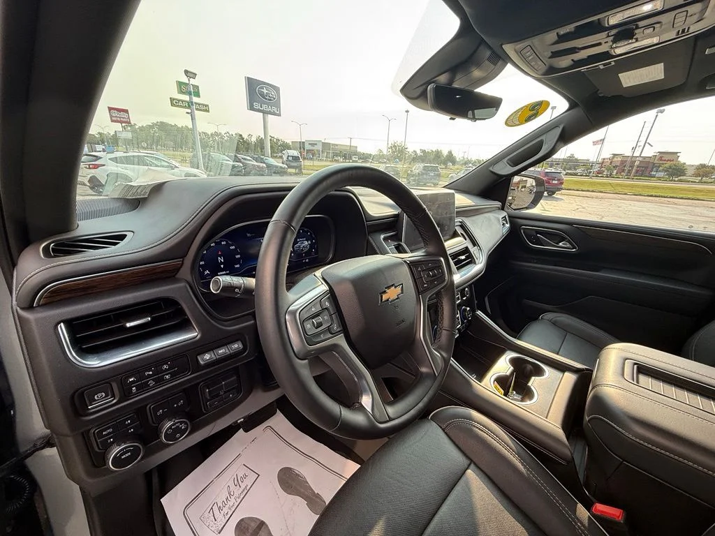 Used 2023 Gray Chevrolet Premier image 6